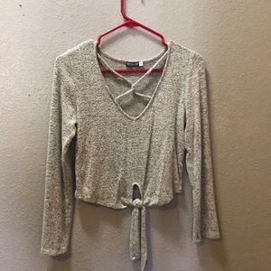Long sleeve crop too shirt